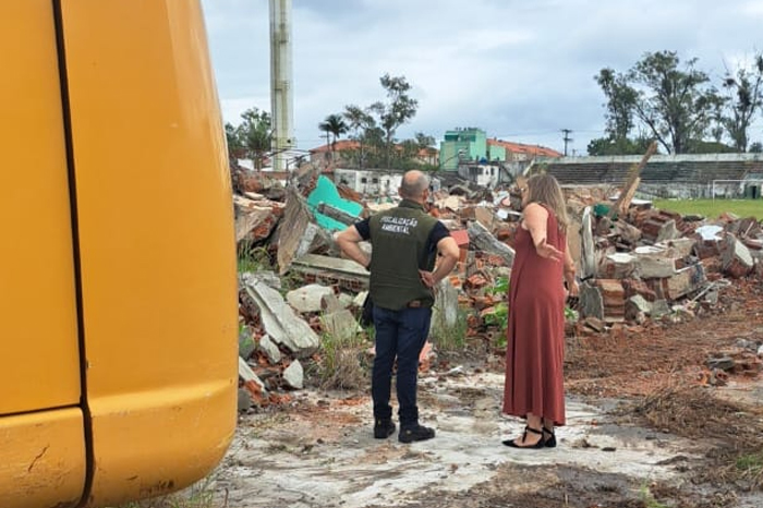 Fiscalização da Secretaria de Qualidade Ambiental constatou que empresa não implantou Plano de Gerenciamento de Resíduos Sólidos (restos de demolição)