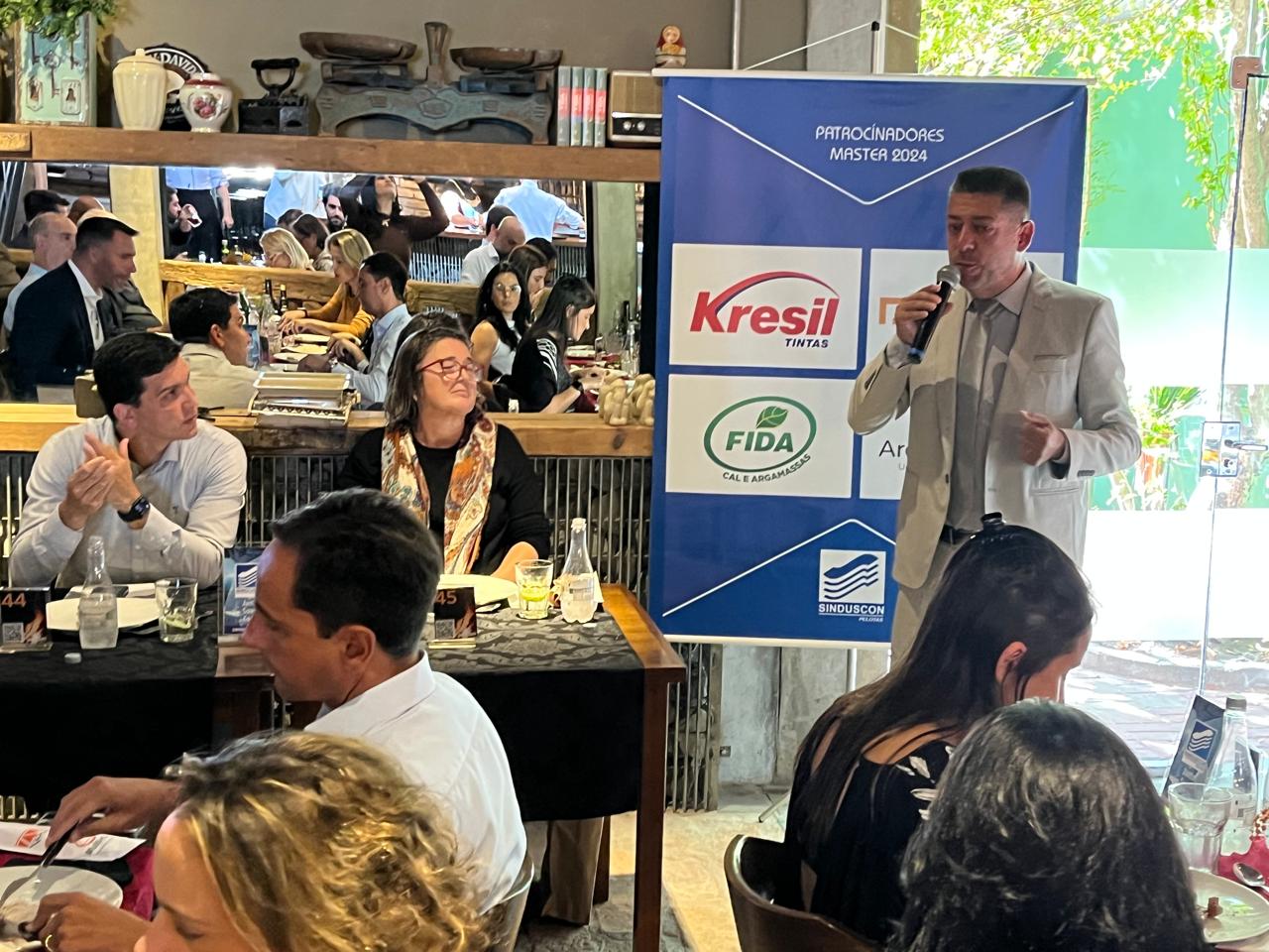 Secretário de Qualidade Ambiental falou em evento do Sinduscon sobre sustentabilidade e desenvolvimento econômico em Pelotas