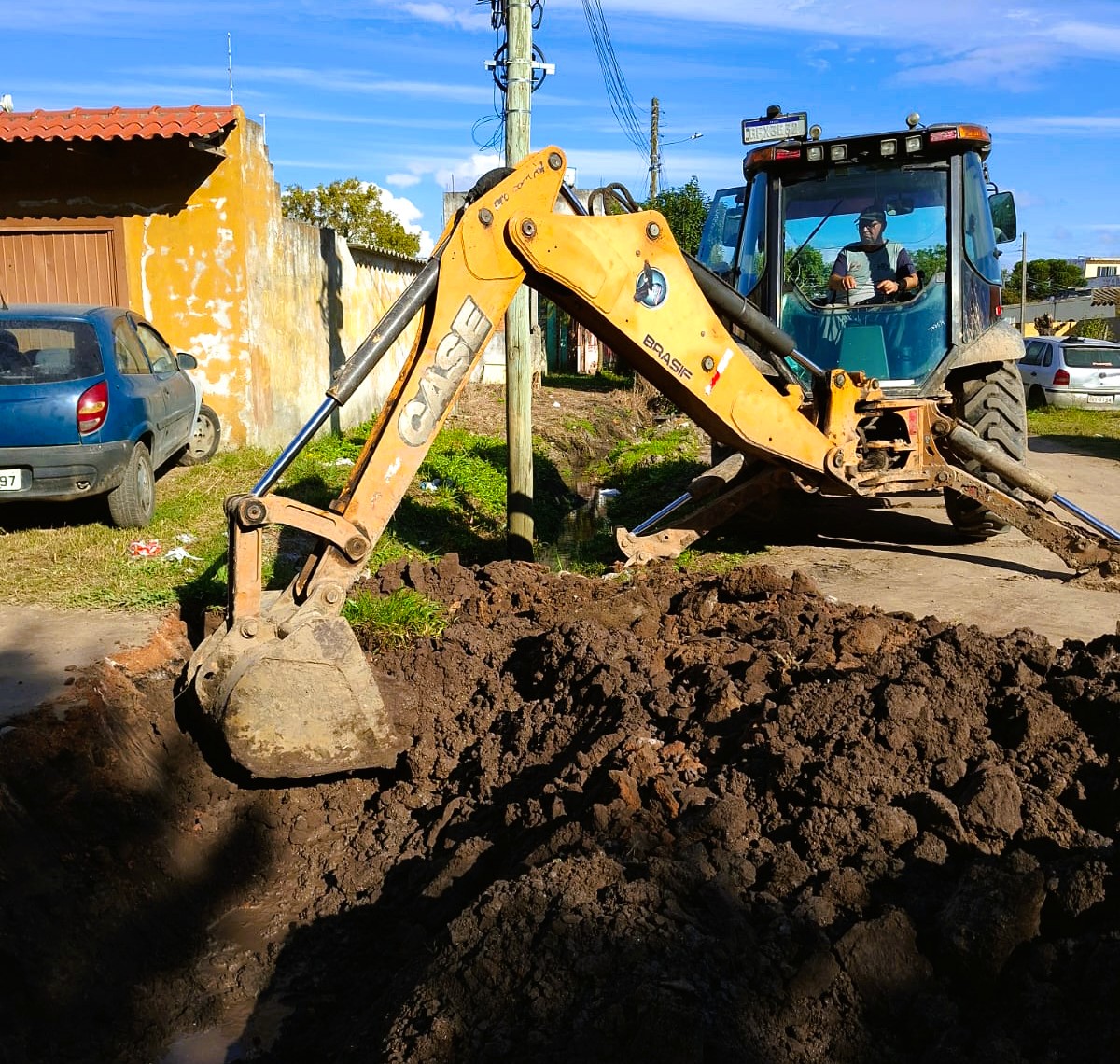 Obra é realizada por equipes coordenadas pela Secretaria de Serviços Urbanos e Infraestrutura (Ssui) com apoio do Sanep