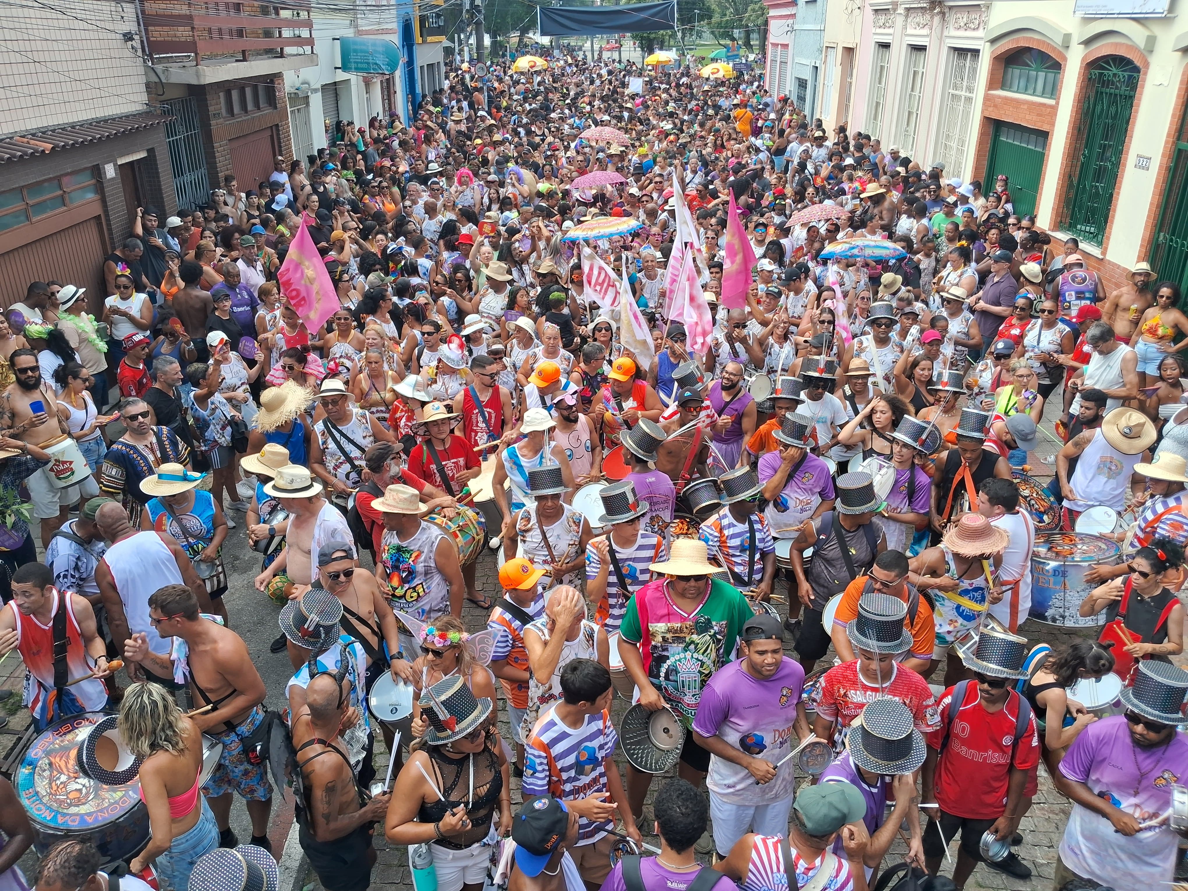 Empenho de secretarias e entidades envolvidas garantiram organização, tranquilidade e segurança durante os 17 desfiles