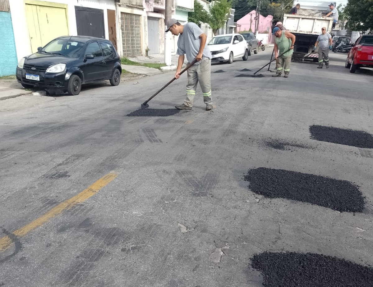 Os serviços em mais sete locais devem ser concluídos na quinta.