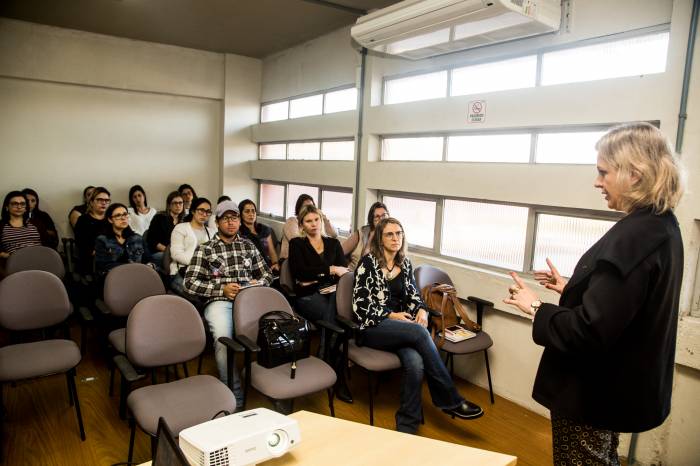 Prefeita reuniu-se com servidores do Município para apresentar o Conte Comigo e incentivá-los à instrumentalização do método