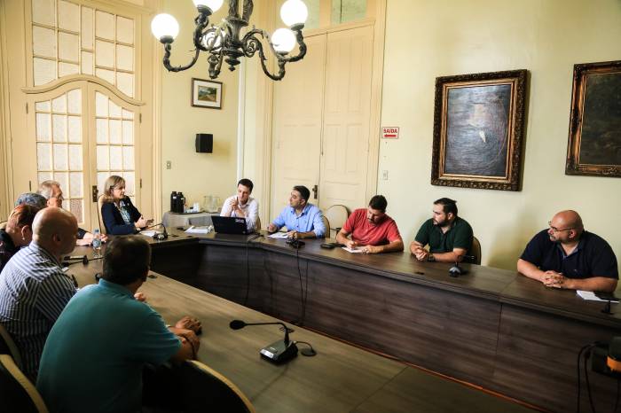 Segundo encontro, com donos de bares e restaurantes, foi realizado na Prefeitura