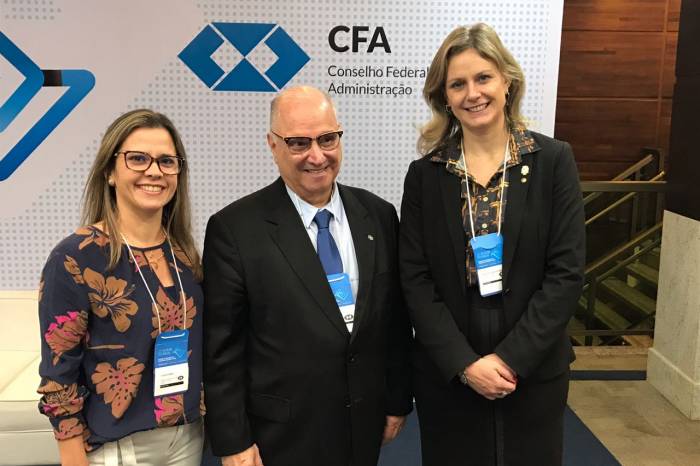 Paula destacou as incongruências do atual Pacto Federativo, e apresentou as iniciativas de Pelotas na área de segurança pública