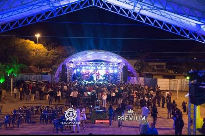 Local da passarela comporta 3 mil pessoas e receberá, também, artistas da região