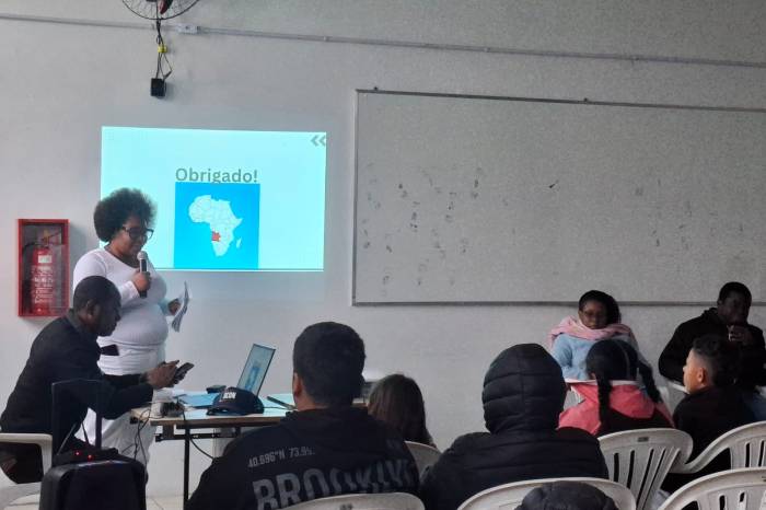 A Escola Dr. Alcides de Mendonça Lima recebeu o projeto "Vivências Africanas nas Escolas da Rede Municipal de Ensino de Pelotas”