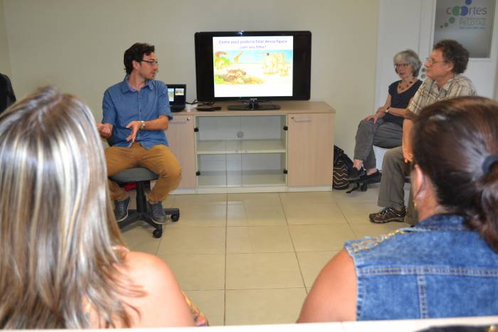 Técnica incentiva laços familiares e atua no desenvolvimento infantil