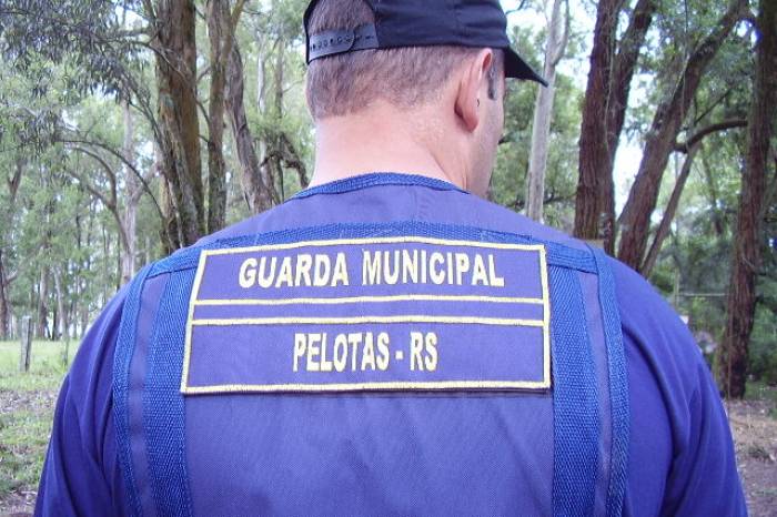 Baleado foi levado ao PSP e permanece na emergência