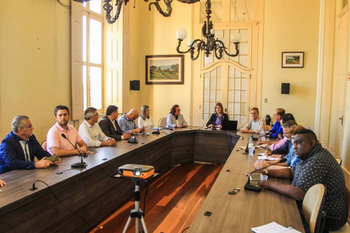 Encontro no Paço Municipal possibilitou troca de informações sobre propostas em diversas áreas