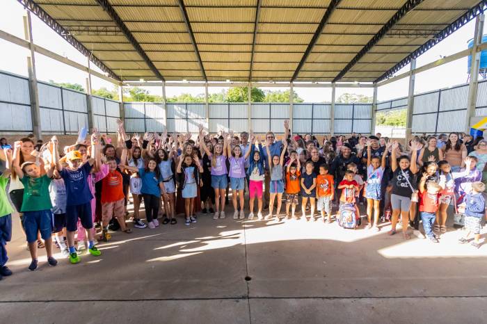 Abertura oficial do ano letivo municipal ocorreu na escola Dona Maria Joaquina