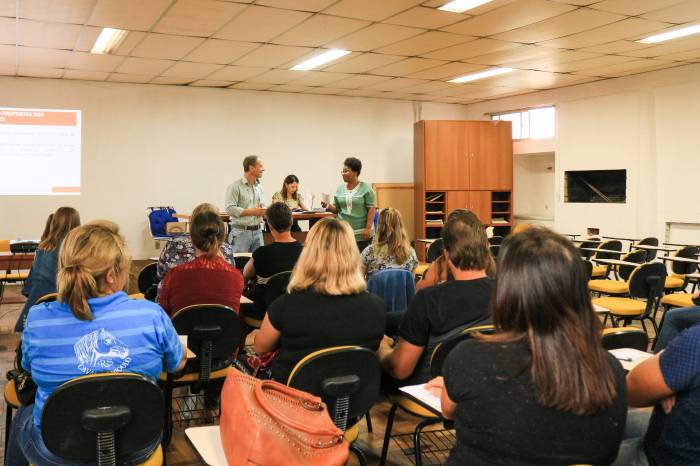 Iniciativa beneficia usuários da Secretaria de Assistência Social e pequenos produtores