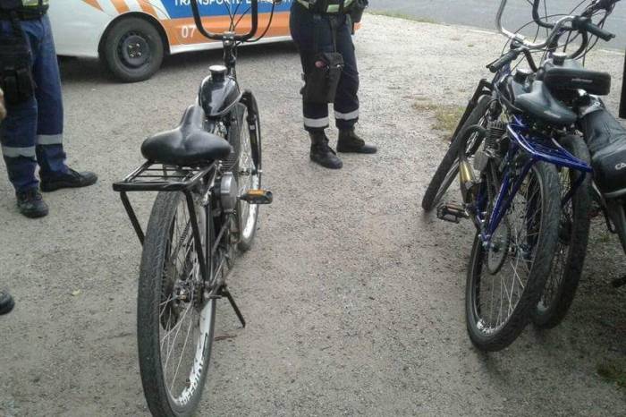 Os veículos foram encaminhados a depósitos credenciados pelo Detran