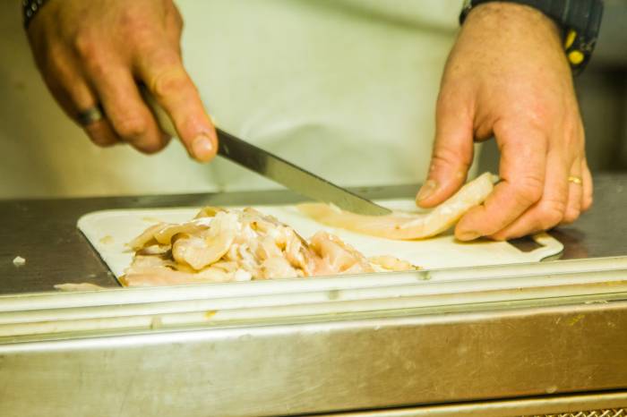 Em dois dias de aulas práticas e teóricas, produtores receberão formação para preparar o pescado