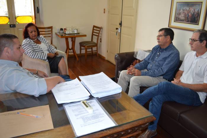 Comissão propõe envolvimento do Legislativo desde a fase inicial de construção do Plano