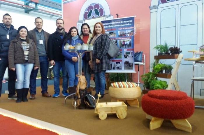 Artesanato foi exposto, sábado, no estande da Prefeitura