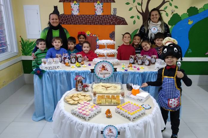 Atividade envolveu 120 crianças na produção de doces saudáveis