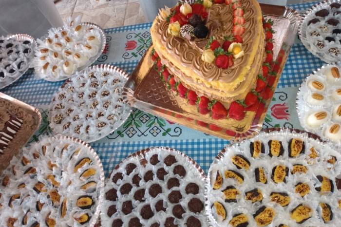 Tortas e Docinhos e Informática Básica são conteúdos disponibilizados no mês de março