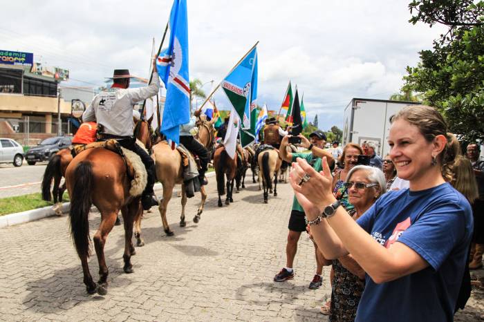 Mais de 50 cavaleiros viajaram durante dez dias