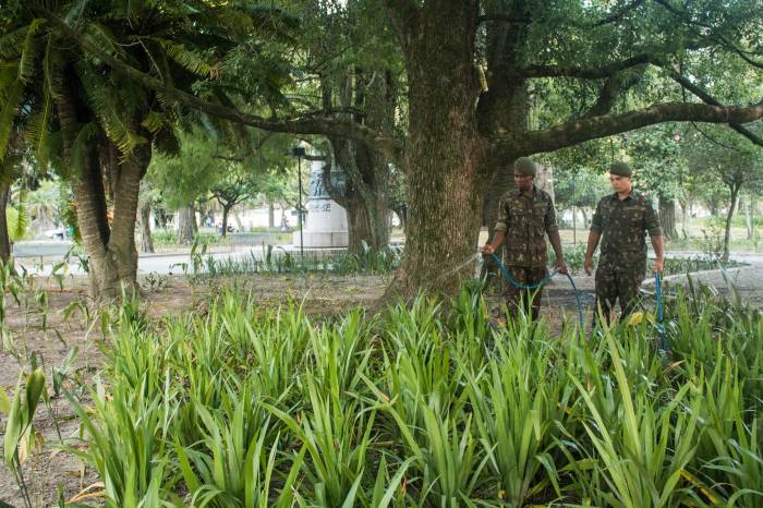 Comando da 8ª BIMtz do Pestano atendeu solicitação da Secult, para amenizar o problema agravado pela estiagem