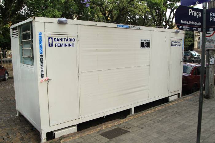 Espaço passará por limpeza e pintura. Público é orientado a usar o contêiner em frente à Bibliotheca e os do Mercado Central