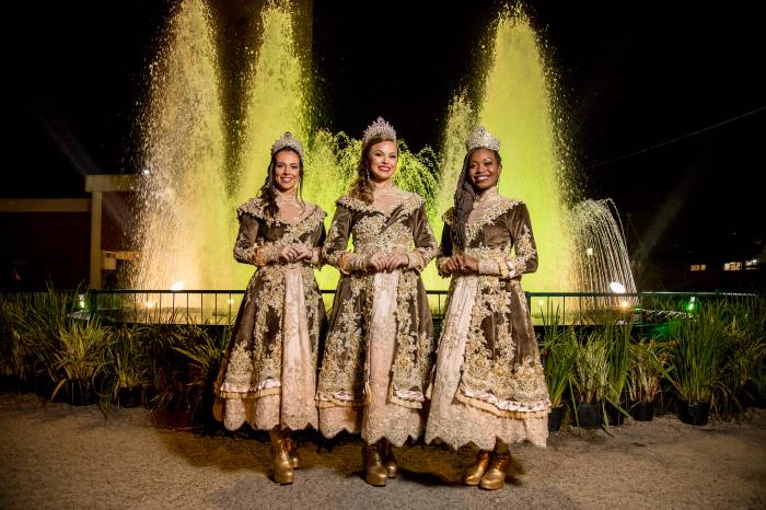 Inscrições vão até 25 de outubro. A escolha final será no dia 21 de novembro, com desfile no Centro de Eventos Fenadoce