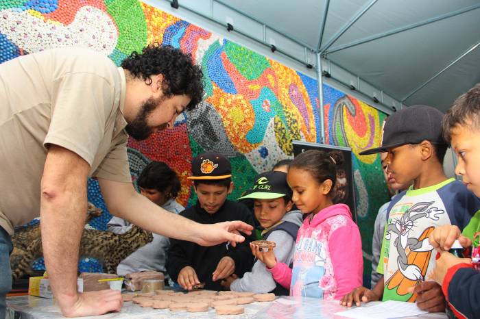 Atividade iniciou nesta segunda-feira (24), com a participação dos alunos da Emef Getúlio Vargas