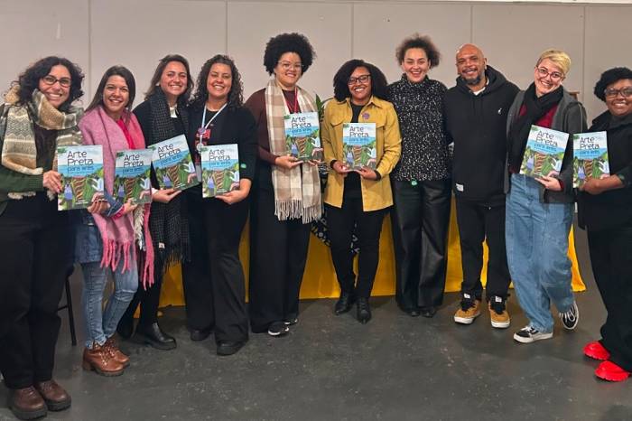 “Arte preta para Erês”, dos pelotenses Eduardo Freda e Êmily Passarinho, passa a integrar acervo bibliográfico da rede municipal de ensino