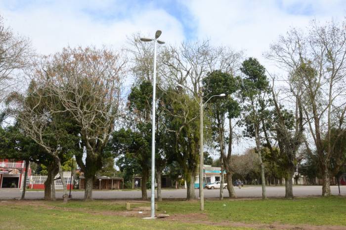 Comando elétrico dos postes ornamentais apresenta problemas