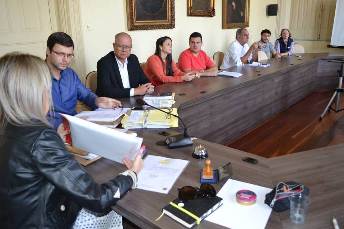 Duas empresas de Pelotas e duas de Goiânia apresentaram a documentação para a habilitação ao processo de licitação