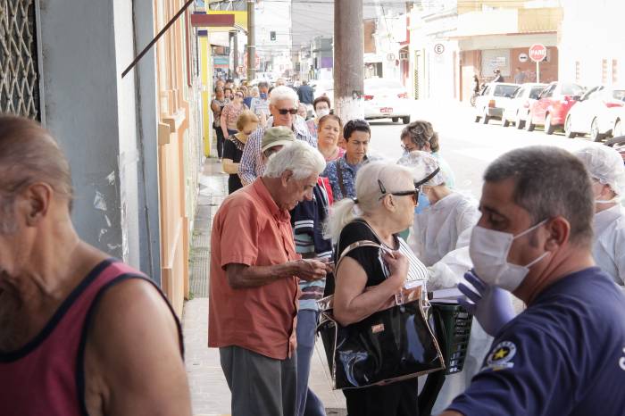 Remessa enviada pelo Ministério da Saúde foi insuficiente para atender a população que procurou as UBSs em Pelotas