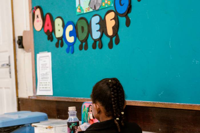 Escolas atingidas pelo ciclone passam por reparos