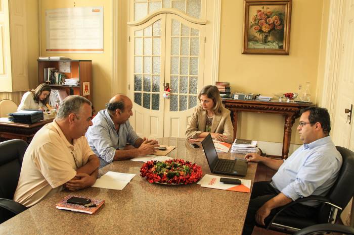 Abertura dos envelopes com a documentação e propostas das empresas interessadas em fazer o serviço deve ocorrer em fevereiro