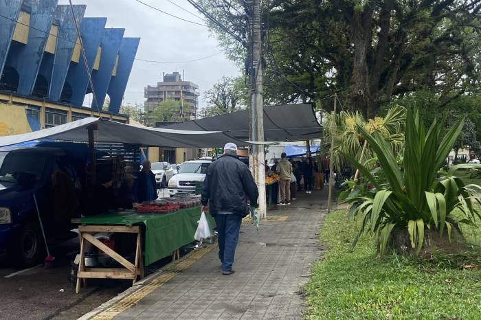 Pelotas tem 388 bancas distribuídas entre 37 feiras livres