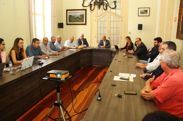 Prefeitura recebe representantes da Secretaria Nacional de Portos do Ministério dos Transportes, Portos e Aviação Civil e do Labtrans/UFSC