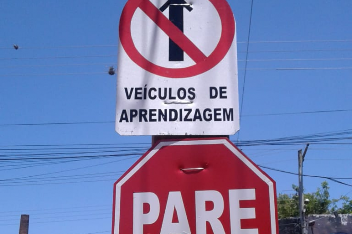 Proibição dos veículos de autoescola no local traz mais segurança a quem está aprendendo