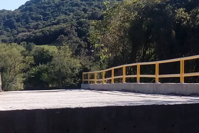 Estrutura substitui travessia de madeira no 4º distrito, Triunfo, na divisa entre Pelotas e São Lourenço