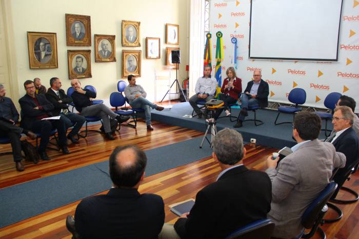 Prefeitos querem o comprometimento dos candidatos com as pautas regionais