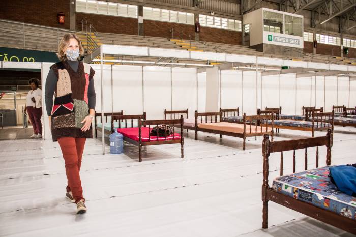 Leitos estão montados no local. Equipe do projeto Mão de Obra Prisional fará instalações hidráulicas