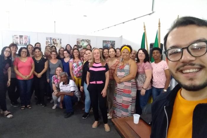 Encontro com docentes das classes de apoio também refletiu acerca dos aspectos sociais, biológicos, afetivos e psicológicos que dificultam a aprendizagem