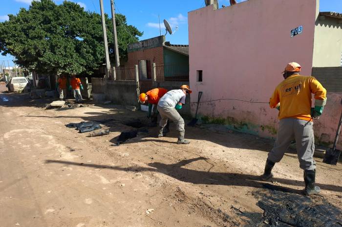 Equipes da Ssui atuam simultaneamente no Balneário dos Prazeres, rua 22 de Maio, Navegantes e Vila Governaço