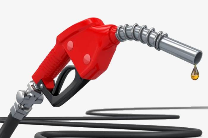 O preço médio do litro da gasolina  foi de R$ 4,54 , o valor mais baixo R$ 4,290, e o mais alto foi de  R$ 4,599.