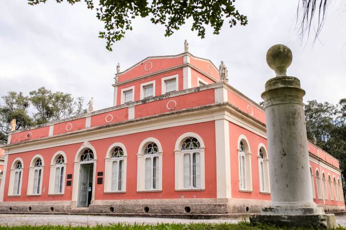Sábado o funcionamento é estendido, das 12h às 17h30min.