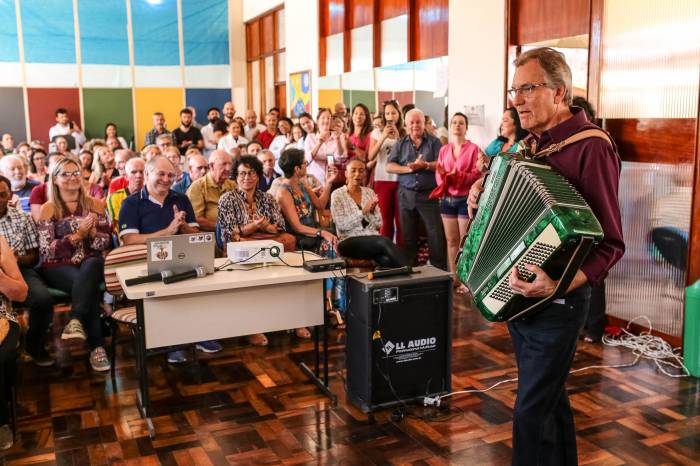 Prefeito em exercício participou do ato solene