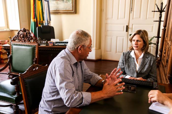 Rodolfo Bolzoni deixa o governo e Jairo Dutra assume interinamente a partir de segunda-feira (15)