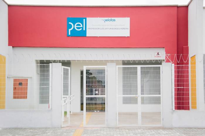 Solicitação de matrícula pode ser feita até o dia 31 pela internet