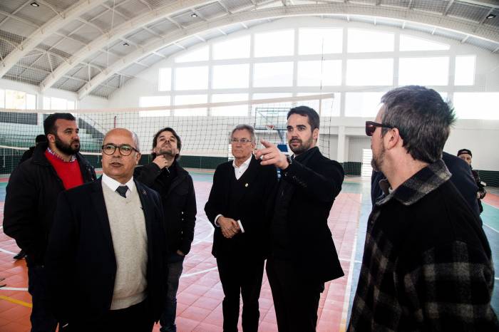Prefeito em exercício, Idemar Barz, e secretários, acompanham agenda de Eduardo Leite em Pelotas