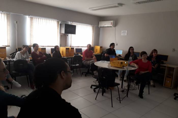 Objetivo do encontro foi instrumentalizar os docentes e enriquecer suas práticas pedagógicas