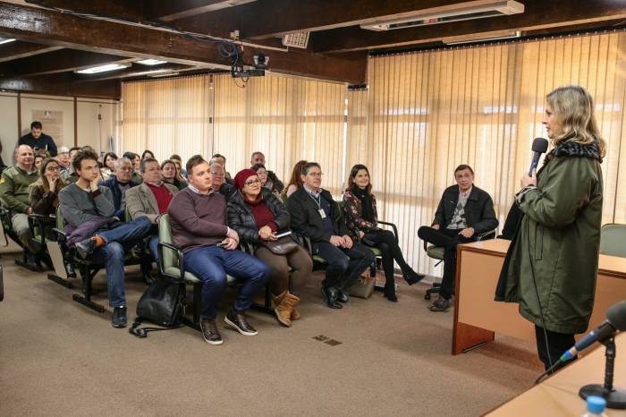 Evento foi realizado na Sala Geni Peteffi, na Câmara de Vereadores