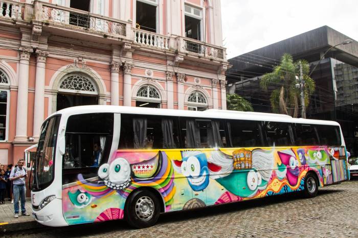 Instituição passa a contar com um ônibus adaptado, que levará literatura e arte às escolas de Pelotas