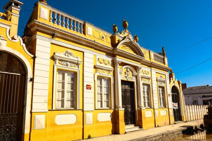 Solicitações devem ser feitas no site da Prefeitura. Característica original e bom estado do imóvel são pré-requisitos